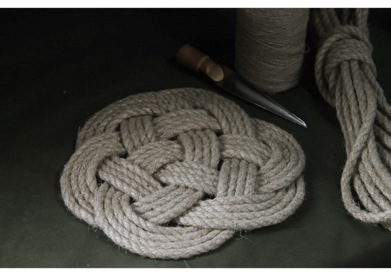 Oxfordshire Basketmakers / Laurence Knoop / small rope trivet