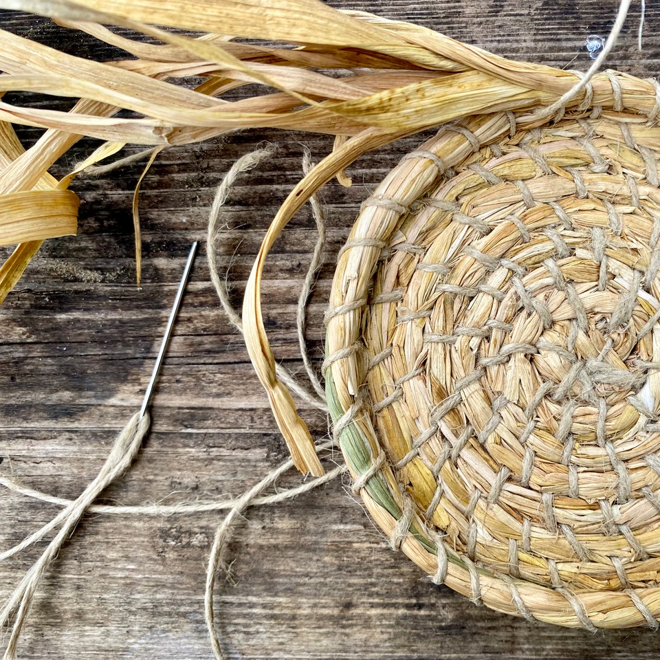 coiled basketry with foraged plant fibres2 fred branson